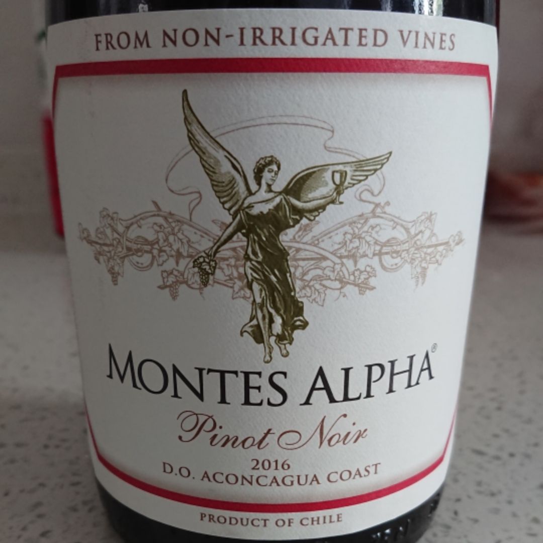 蒙特斯欧法黑皮诺干红Montes Alpha Pinot Noir